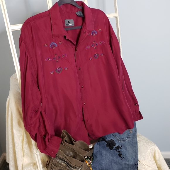 Vintage silk embroidered blouse - Picture 10 of 13